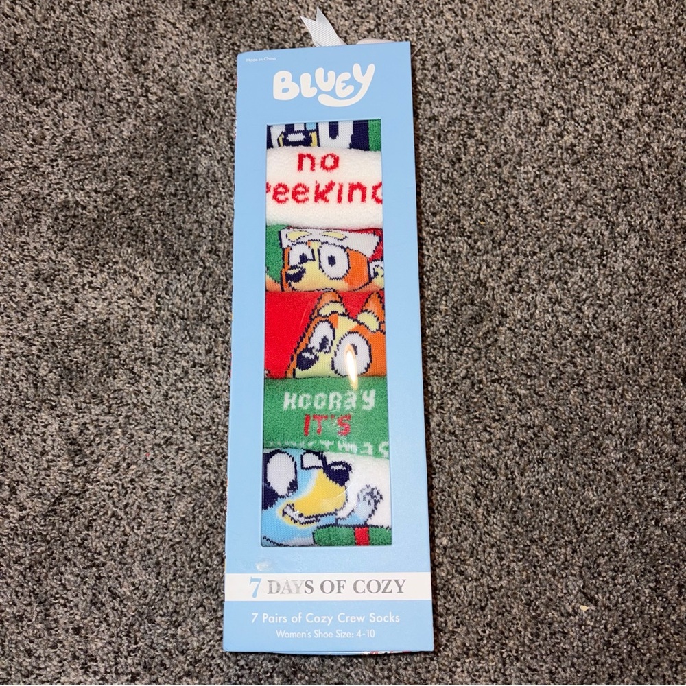 Women’s Bluey Cozy Crew Socks 7 pack Christmas Holiday socks NWT